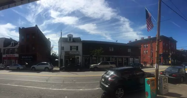 Angelo’s Pizzeria