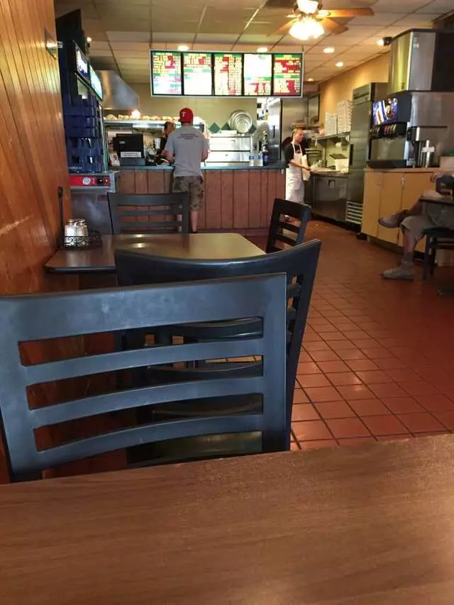 Angelo’s Pizzeria