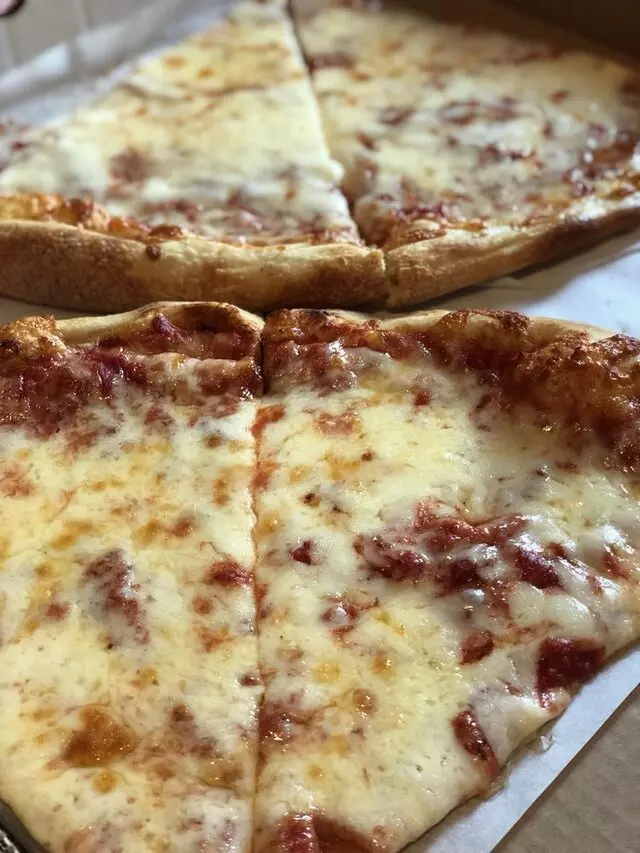 Angelo’s Pizzeria