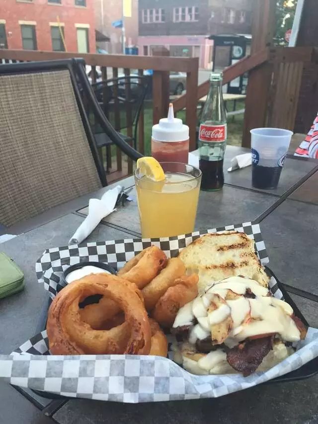 Applewood Smoke Burger