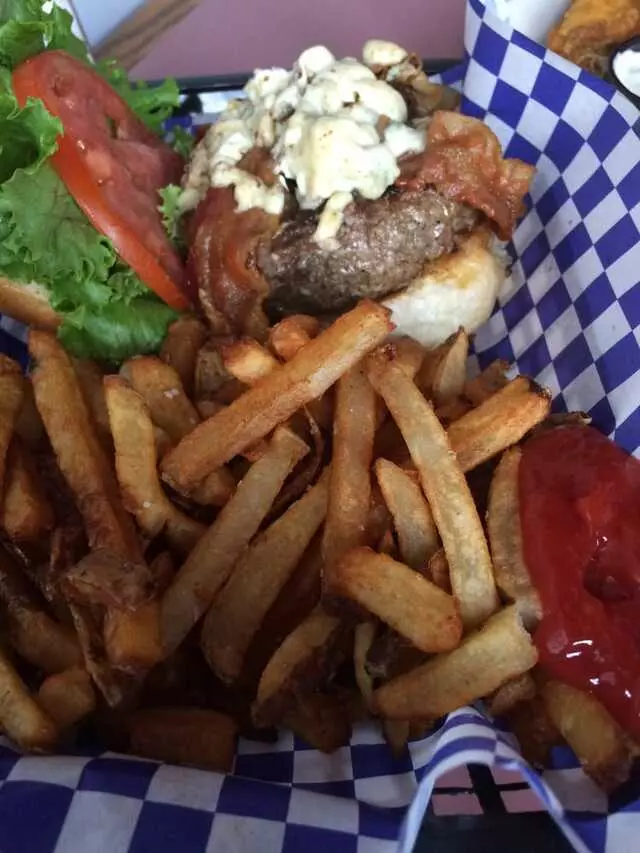 Applewood Smoke Burger