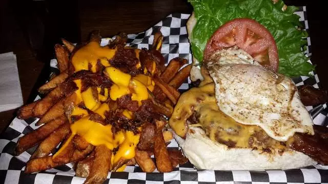 Applewood Smoke Burger