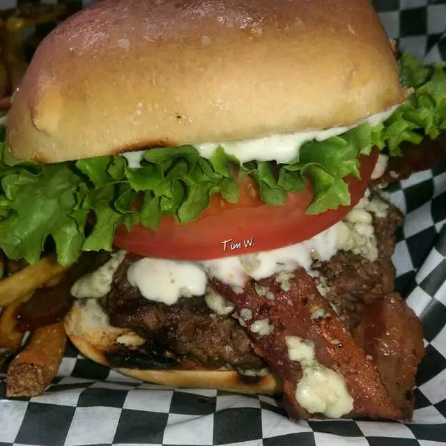 Applewood Smoke Burger