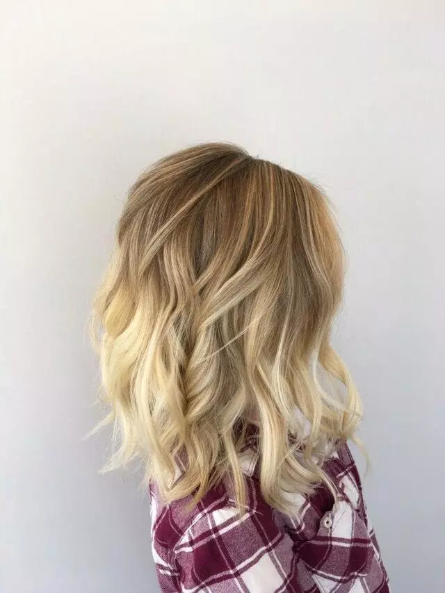 Auria Salon