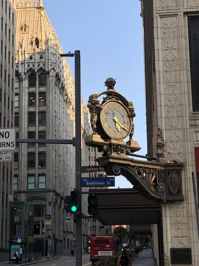 The Kaufmann Clock